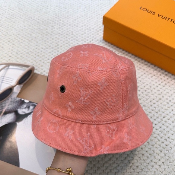Authentic Louis Vuitton bucket hat -Pink - Picture 1 of 5